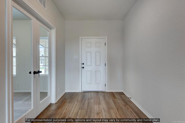 226 Brood Dr, Adkins, TX 78101