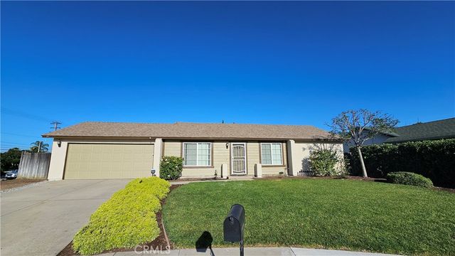 801 Belinda Lane, Redlands, CA 92374