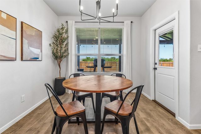 304 Crowfoot Drive, Fort Worth, TX 76131