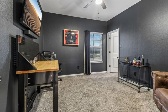 304 Crowfoot Drive, Fort Worth, TX 76131