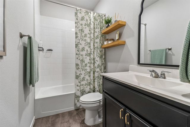 304 Crowfoot Drive, Fort Worth, TX 76131