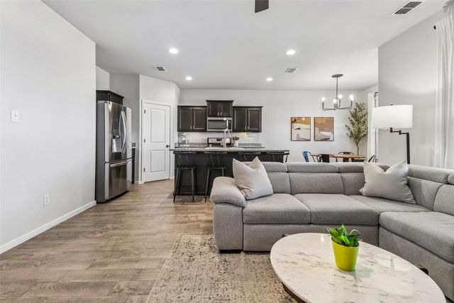 304 Crowfoot Drive, Fort Worth, TX 76131