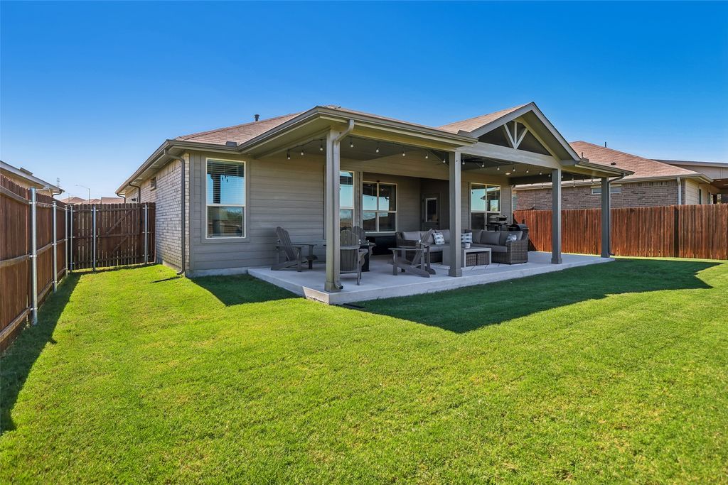 304 Crowfoot Drive, Fort Worth, TX 76131 — photo 3