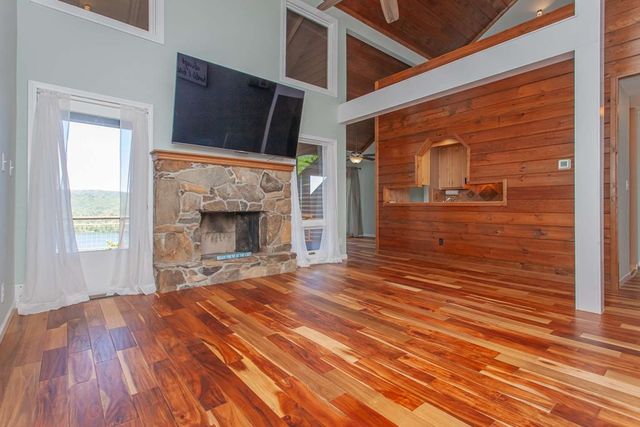 500 Marina Road E2, Murphy, NC 28906