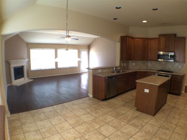 2364 Collin Drive, Grand Prairie, TX 75052