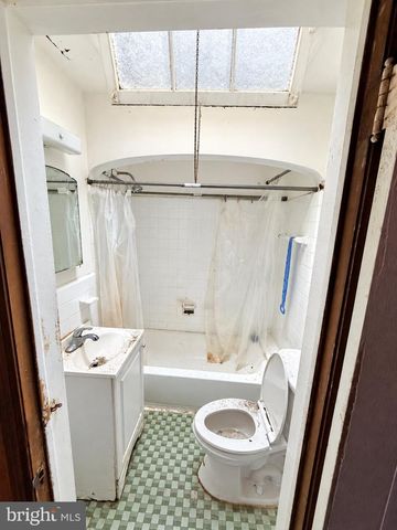 926 15TH ST SE, Washington, DC 20003
