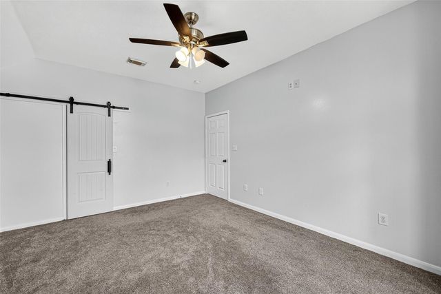 638 Meadow Knoll Drive, Stafford, TX 77477