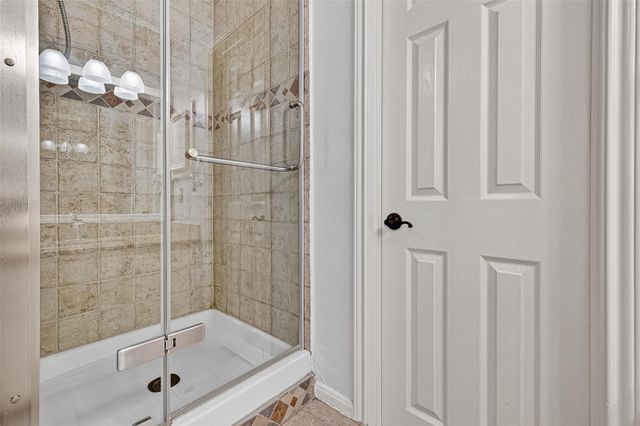 638 Meadow Knoll Drive, Stafford, TX 77477