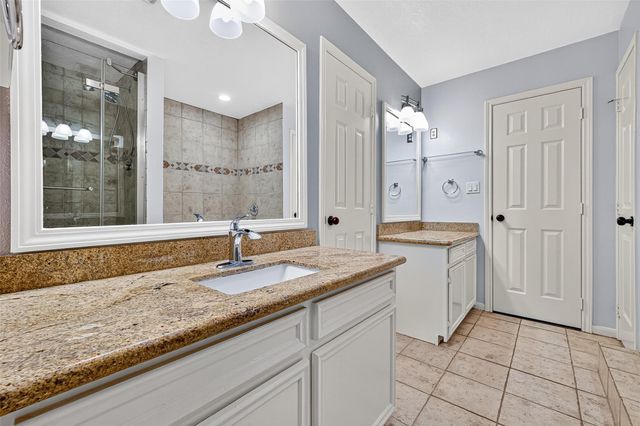 638 Meadow Knoll Drive, Stafford, TX 77477