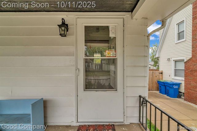 8459 Timken Avenue, Warren, MI 48089