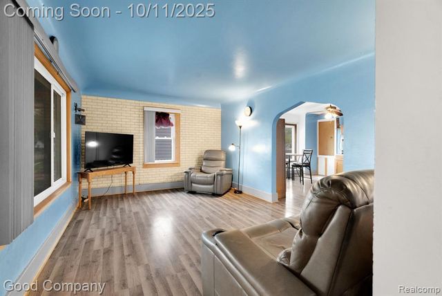 8459 Timken Avenue, Warren, MI 48089