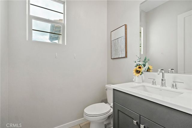 185 Frame, Irvine, CA 92618