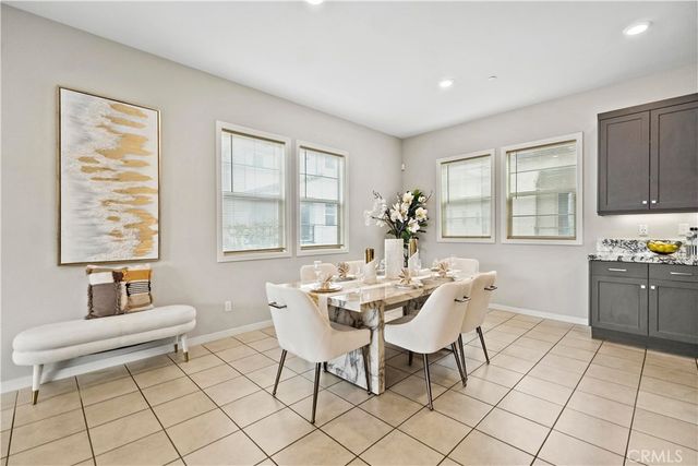 185 Frame, Irvine, CA 92618