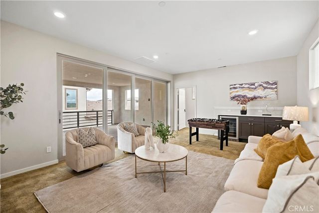 185 Frame, Irvine, CA 92618