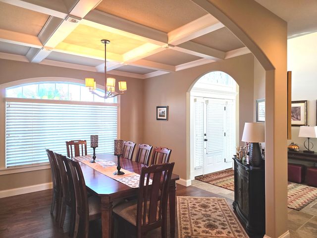 9667 Crossbow Drive N, Bloomington, IL 61705