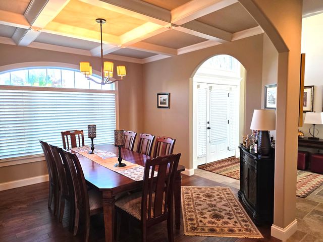 9667 Crossbow Drive N, Bloomington, IL 61705