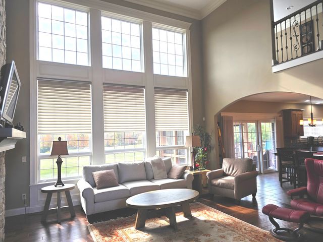 9667 Crossbow Drive N, Bloomington, IL 61705