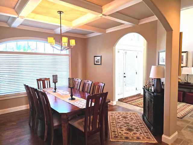 9667 Crossbow Drive N, Bloomington, IL 61705