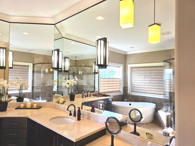 9667 Crossbow Drive N, Bloomington, IL 61705