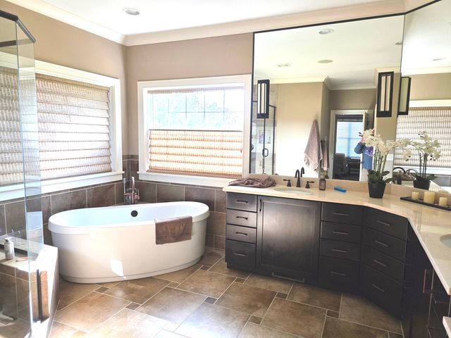 9667 Crossbow Drive N, Bloomington, IL 61705