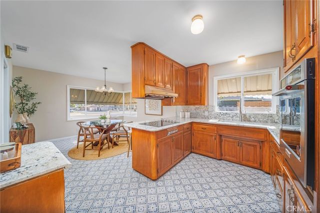 914 W 5th Street, Ontario, CA 91762