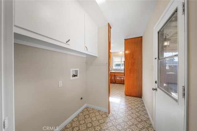 914 W 5th Street, Ontario, CA 91762