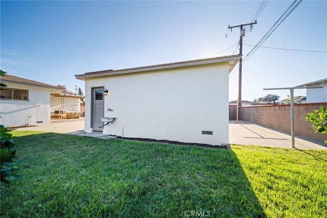 914 W 5th Street, Ontario, CA 91762