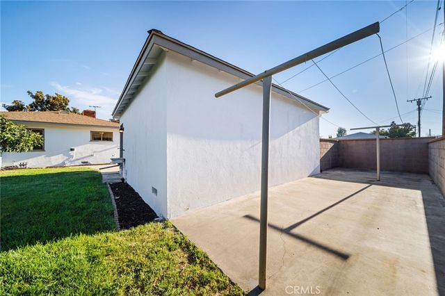 914 W 5th Street, Ontario, CA 91762