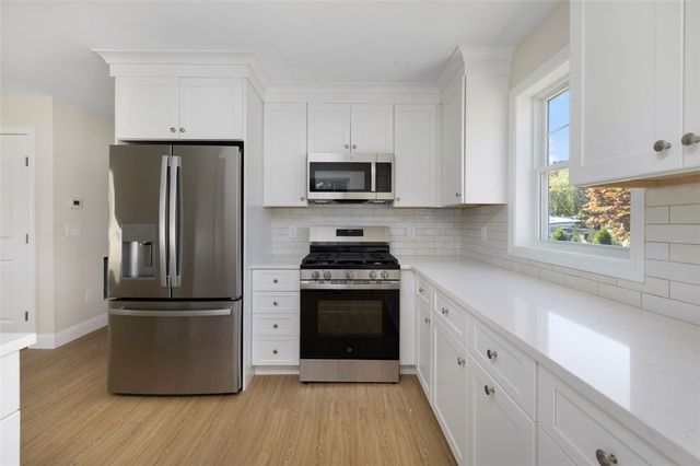 19 Wood Street A, Warwick, RI 02889