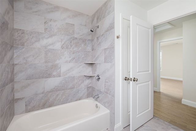 19 Wood Street A, Warwick, RI 02889