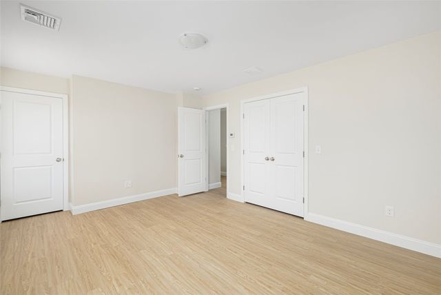 19 Wood Street A, Warwick, RI 02889
