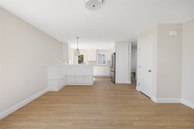 19 Wood Street A, Warwick, RI 02889