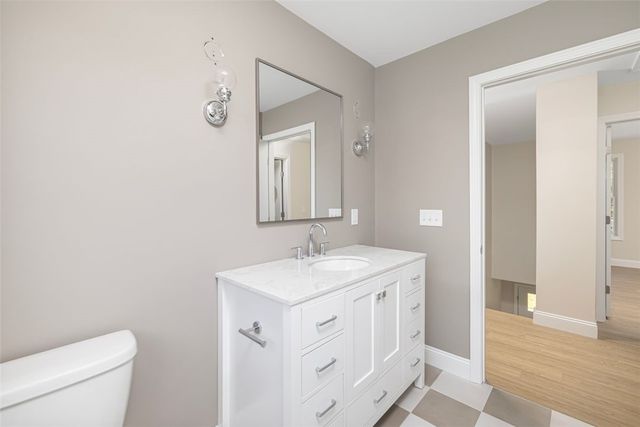 19 Wood Street A, Warwick, RI 02889