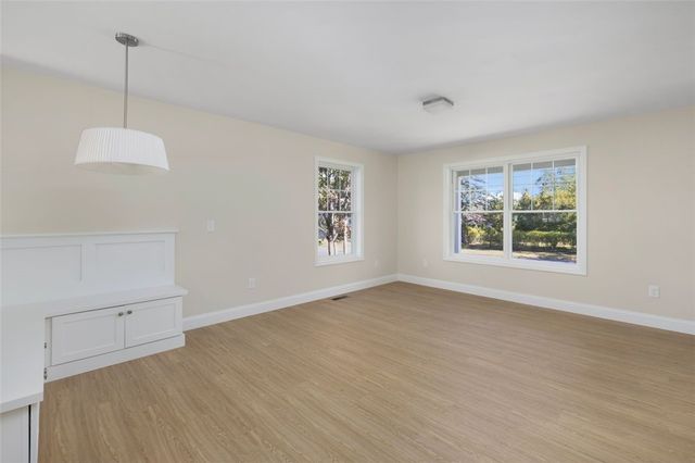 19 Wood Street A, Warwick, RI 02889