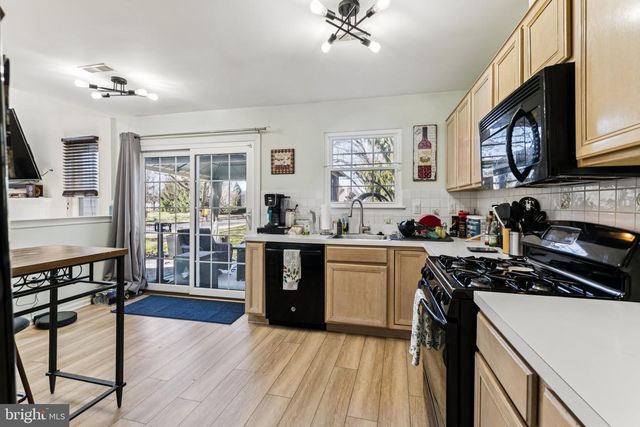 100 SIGNAL HILL, North Wales, PA 19454