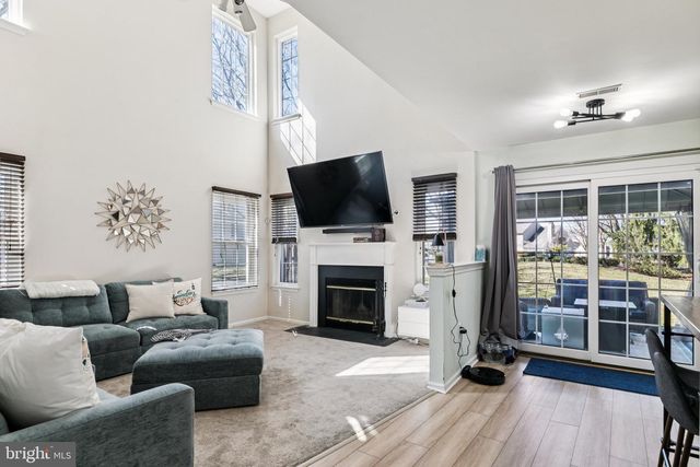 100 SIGNAL HILL, North Wales, PA 19454