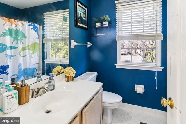 100 SIGNAL HILL, North Wales, PA 19454