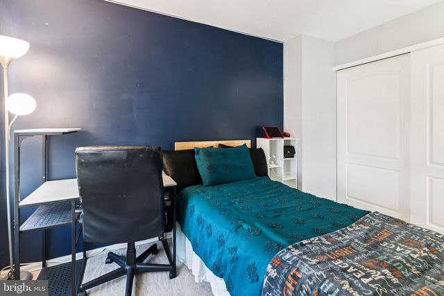 100 SIGNAL HILL, North Wales, PA 19454