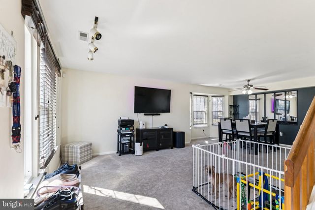 100 SIGNAL HILL, North Wales, PA 19454