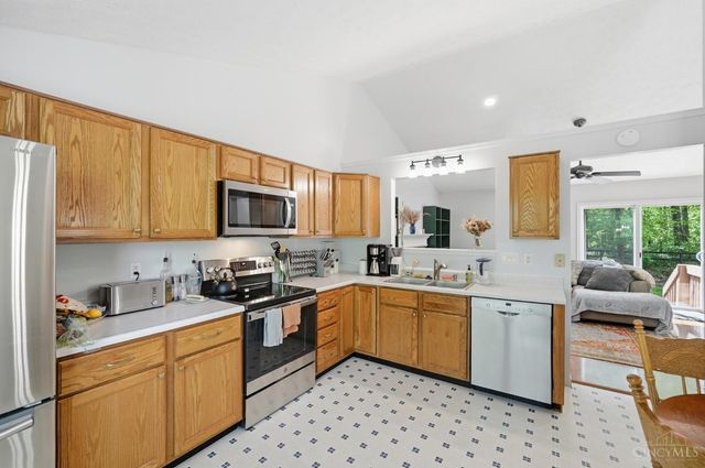 422 Wyndham Drive, Hamilton Twp, OH 45039