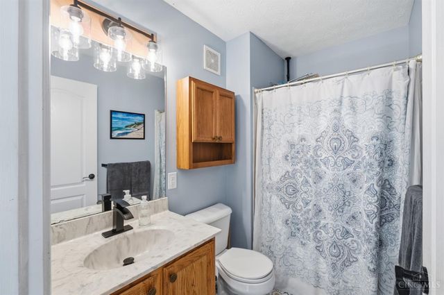422 Wyndham Drive, Hamilton Twp, OH 45039