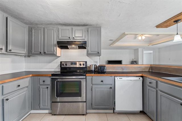 55119 5TH STREET, Astor, FL 32102