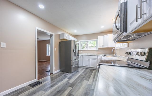 12 Belmont Ave, Union Twp, PA 15332