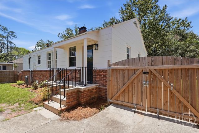 2324 E 40th Street, Savannah, GA 31404