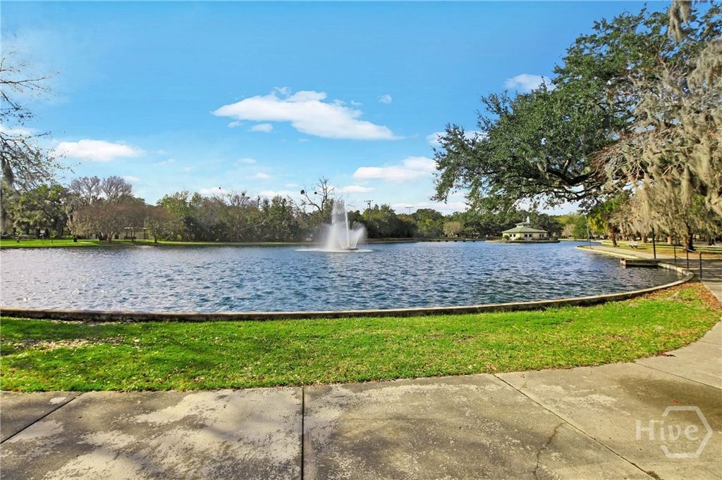 Image 40 of property listing at 2324 E 40th Street, Savannah, GA 31404
