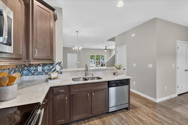 259 Swallowtail Lane, Goose Creek, SC 29445