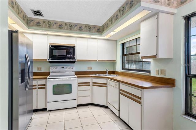 2708 WILKINSON ROAD, Sarasota, FL 34231