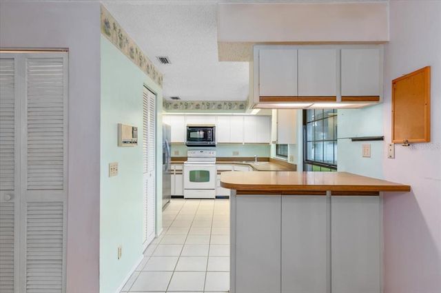 2708 WILKINSON ROAD, Sarasota, FL 34231