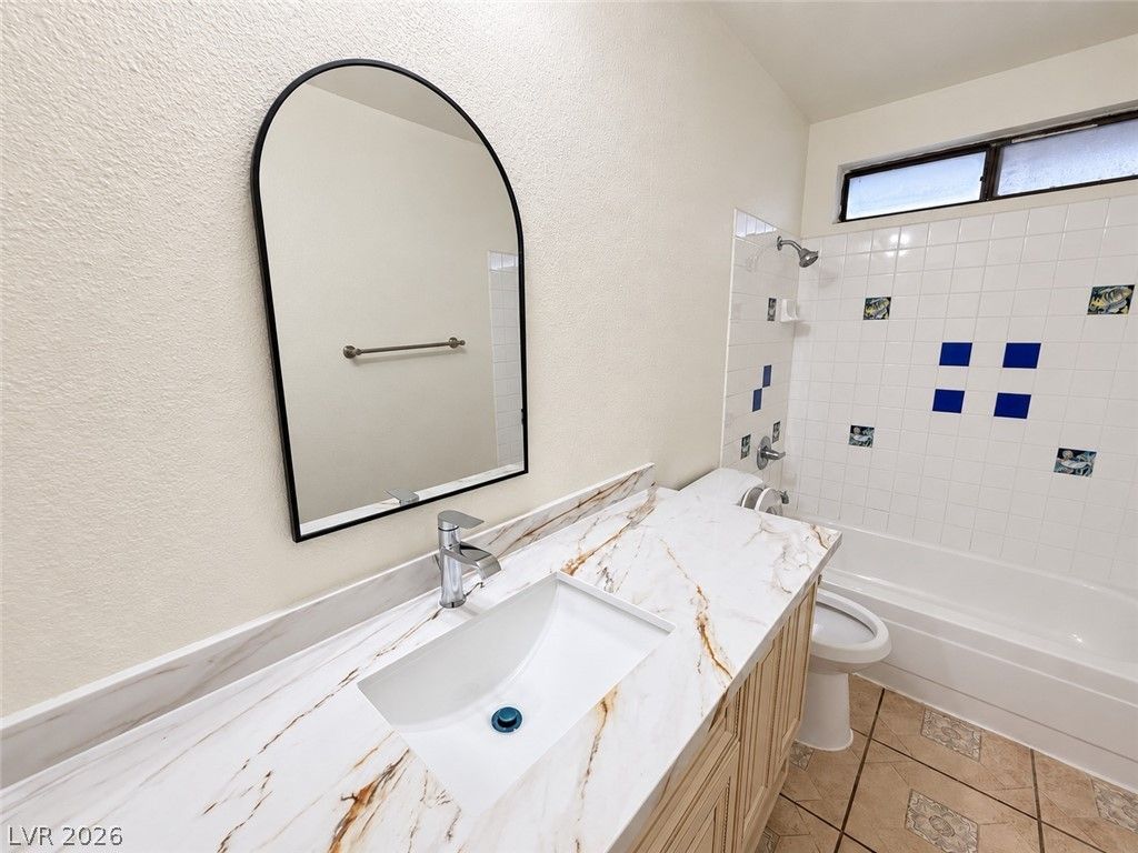 6544 Hartwood Road, Las Vegas, NV 89108 — photo 3
