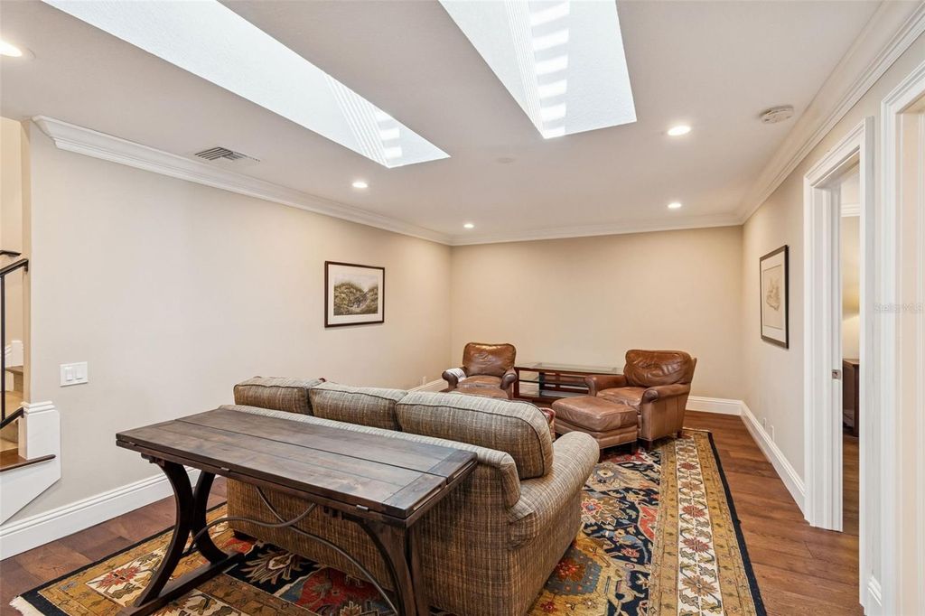 Image 15 of property listing at 4951 BAYSHORE BOULEVARD 4951A, Tampa, FL 33611